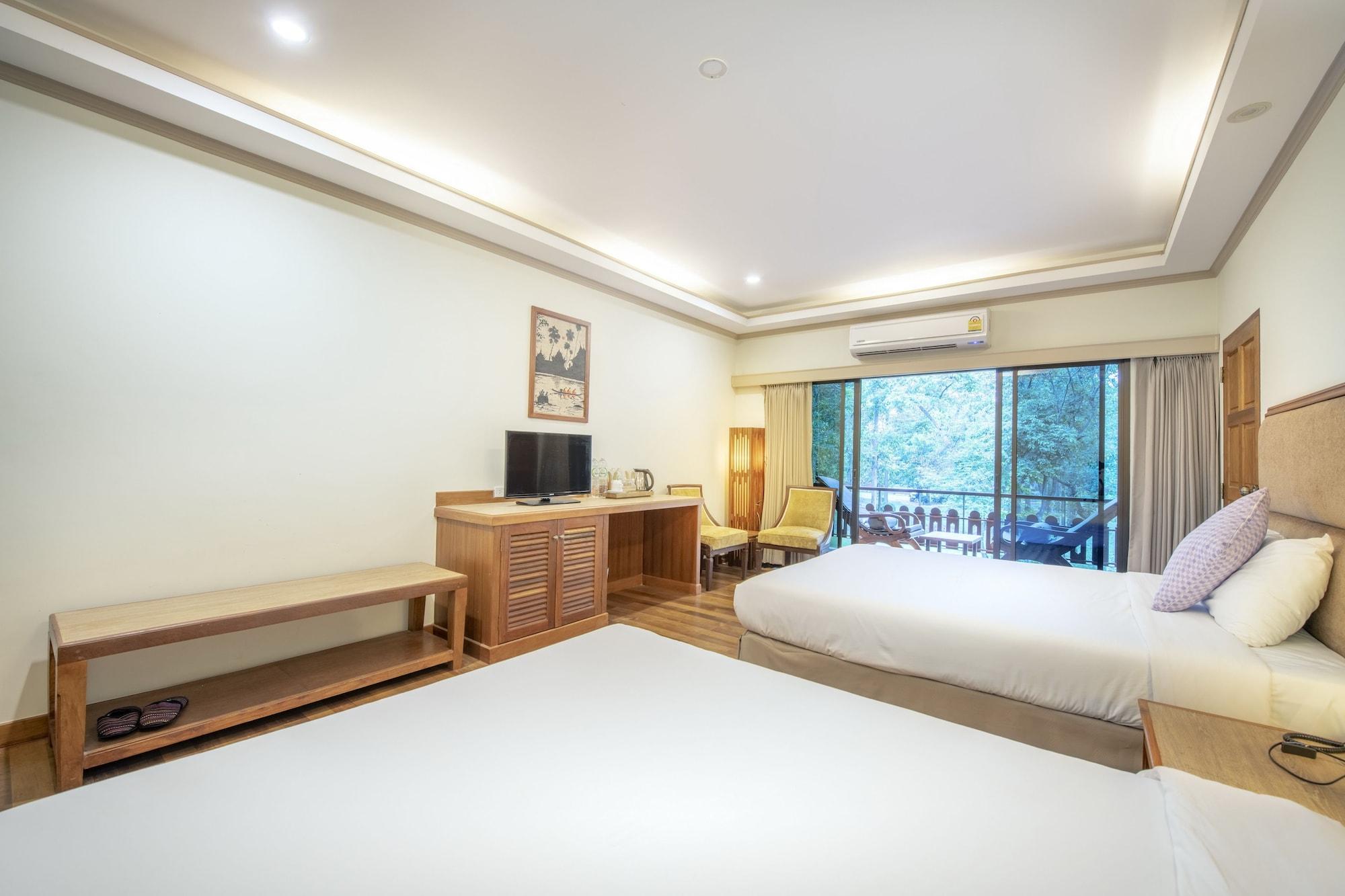 รีสอร์ท วนา วาริน
